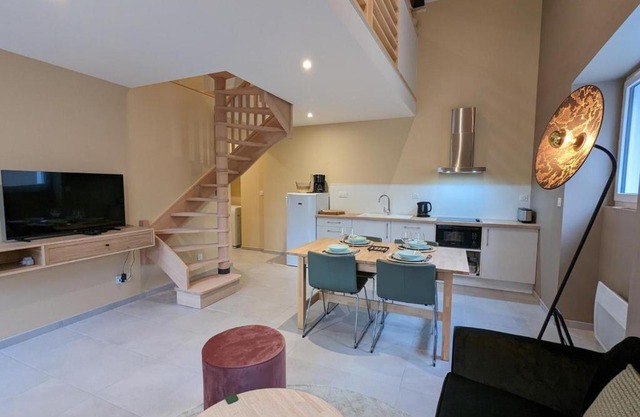 Charmante maison à Angoulême, cour privée, proche parc et bus, accueil bébé, Wifi, animaux acceptés - FR-1-653-230
