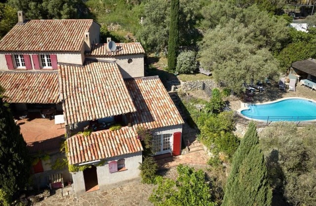 Charme Provençal Les Amandiers Swimming pool & Pets