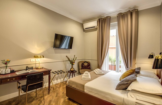Charme Spagna Boutique Hotel