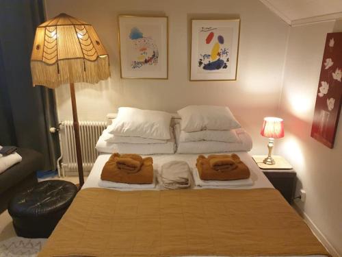 Charmig vindslägenhet- Centralt i Umeå