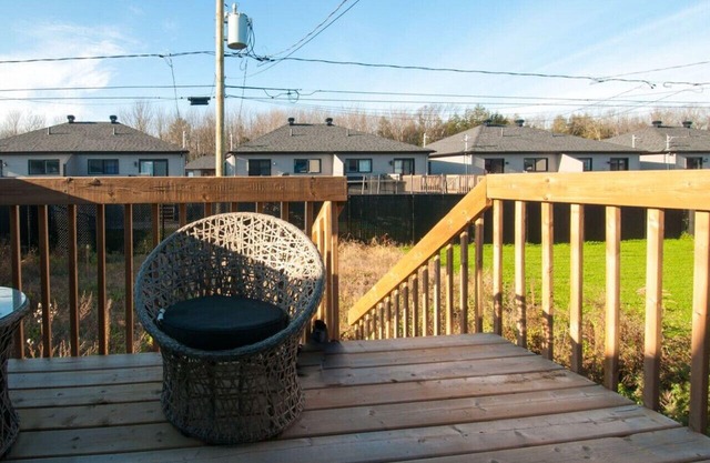 Charming 3 bed home with quick access