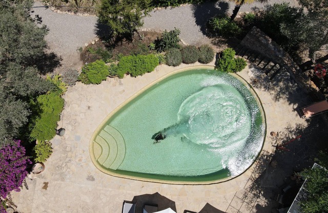 Villa con encanto Can Vicent Masia con piscina, vista a la montaña, wifi, terraza y jardín