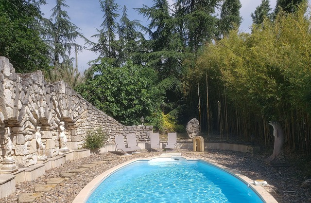 Charming cottage surrounded by nature with private pool - Near tourism