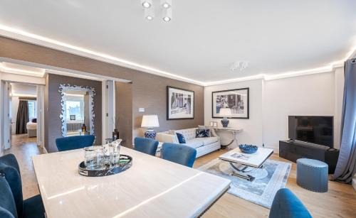 Charming 1 Bd Knightsbridge Apartment Overlooking Harrods
