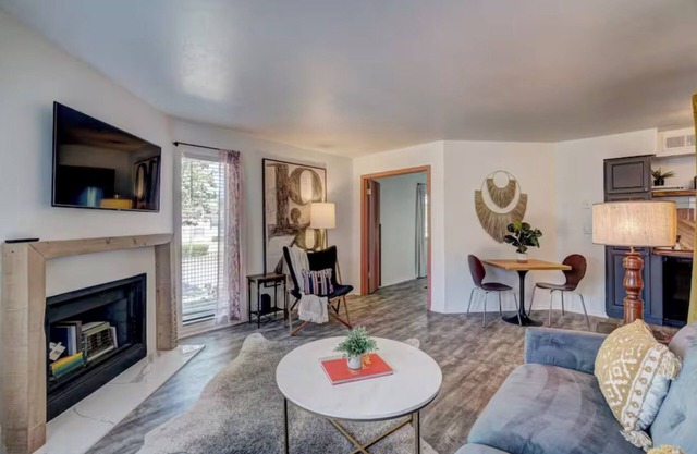 Charming 1-bedroom condo in Oklahoma City with pool
