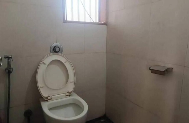 Charming 1-bedroom apartment with fitness room, WiFi in delightful Dombivli