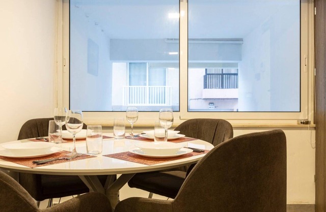 Charming 1-bedroom apartment with AC and WiFi in Qawra