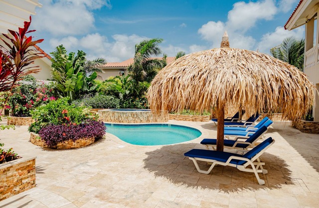 Charming 1-bedroom Apartment 2 km From Eagle Beach