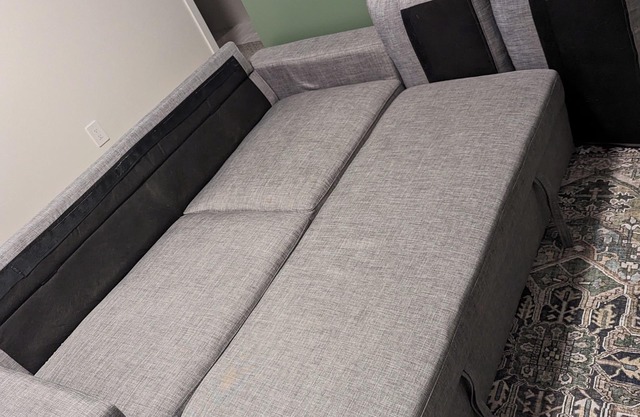 Charming 1-bedroom basement suite trails accessible on foot.