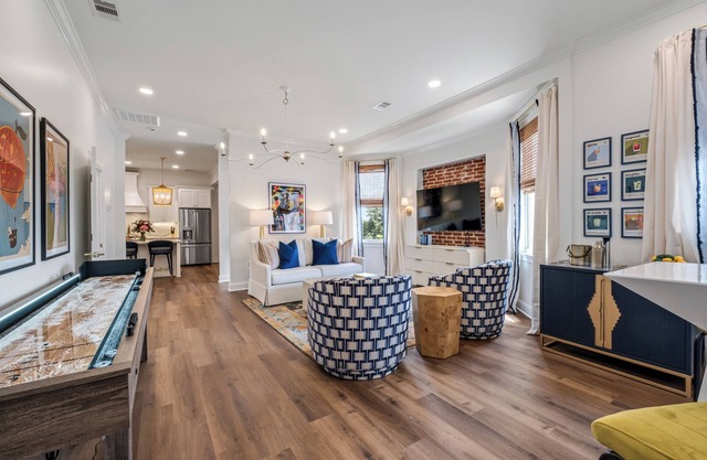 Charming 1-bedroom condo in beautiful Downtown Macon.