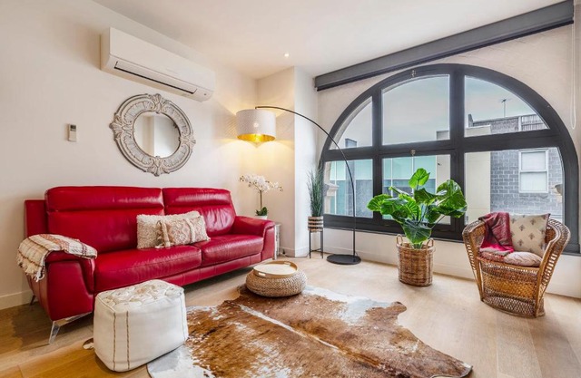 Charming 1-Bedroom Heritage Apartment