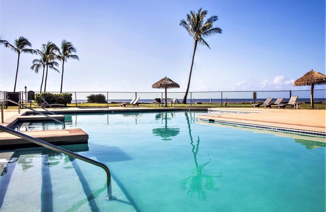 Charming 1-Bedroom Oceanfront Cottage