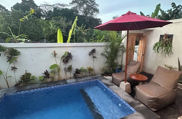 Charming 1 bedroom private pool villa, living room and kitchen in southern Bali