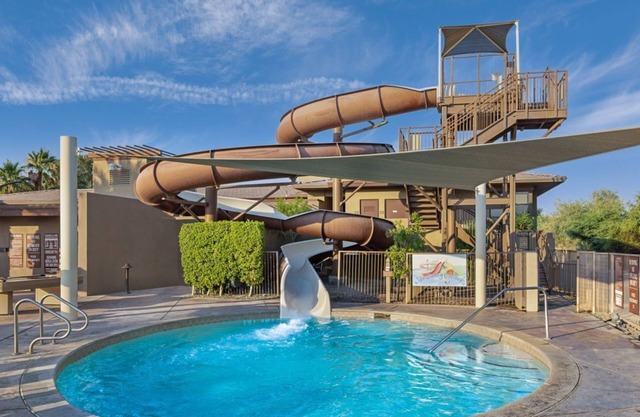 Charming 1-bedroom villa in superb Palm Desert with AC, fitness room, pools