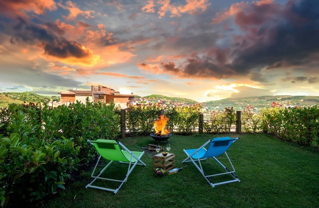 Charming 1-BR Chalet with Scenic Terrace in Redrock Faqra - Your Ideal Getaway!