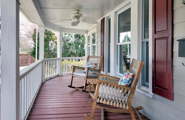 Charming 1930 Bungalow Home in Downtown Cary !