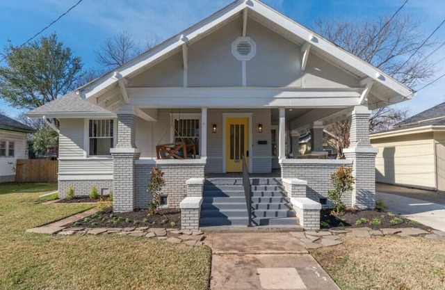 Charming 1940 Bungalow in the heart of Greenville