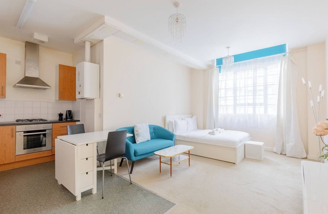 Charming 1BD Flat in a Victorian Chocolate Factory