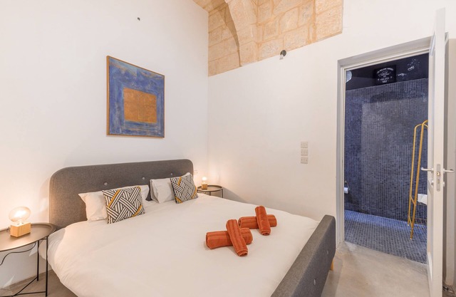 Charming 1BR Apartment - Central Valletta