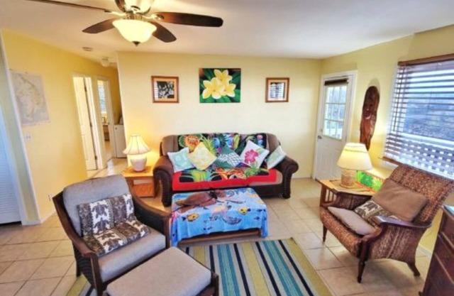 Charming 2 bdr cottage in Ocean View - 30 min to Black Sands Beach 45 to Volcano