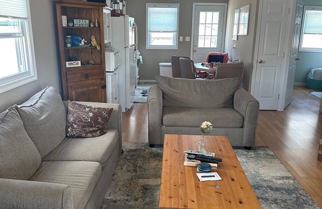 Charming 2-bedroom bungalow in Ortley Beach with WiFi, AC