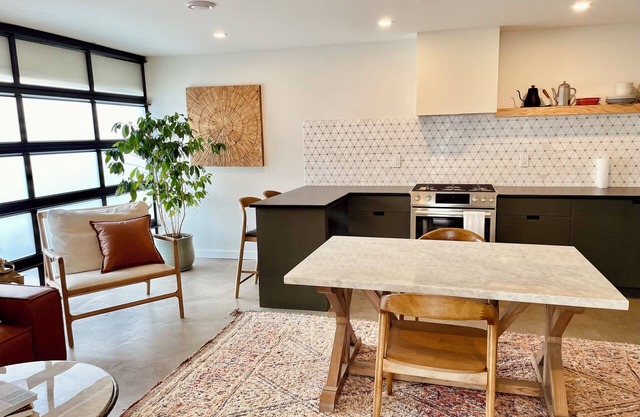 Charming 2-bedroom house near Walla Walla, in College Place