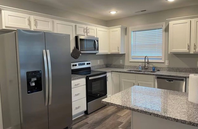 Charming 2-bedroom 2 bathroom house in Lexington, KY
