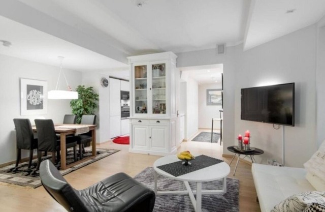 Charming 2-bedroom apartment in Tallinn with WiFi
