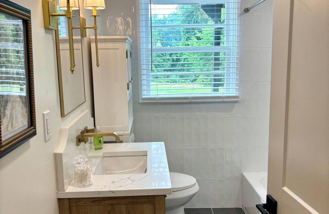 Charming 2-bedroom apartment in downtown Roswell