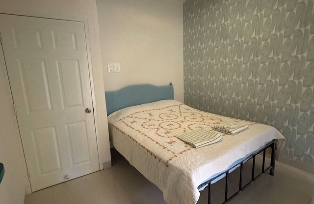 Charming 2-bedroom apartment in wonderful Oshal with WiFi, AC