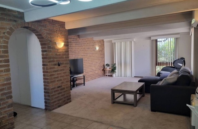 Charming 2-bedroom house in Paynesville with WiFi and AC