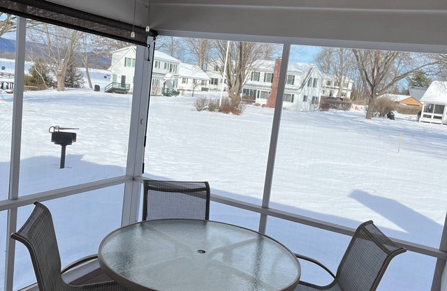 Charming 2-bedroom cottage with AC and WiFi in Pleasant Cleverdale