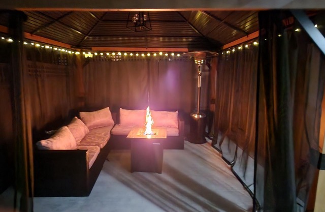 Charming 2-bedroom Basement