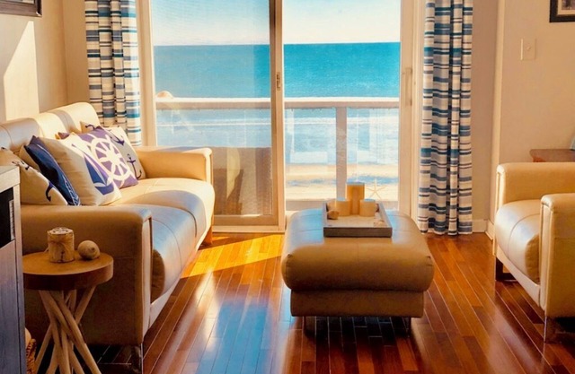 Charming 2-bedroom condo with WiFi and AC in awesome Old Orchard Beach