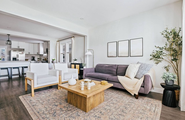 Charming 2-bedroom condo in marvelous Chicago