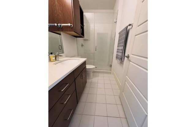 Charming 2-bedroom condo in beautiful Austin with WiFi and AC
