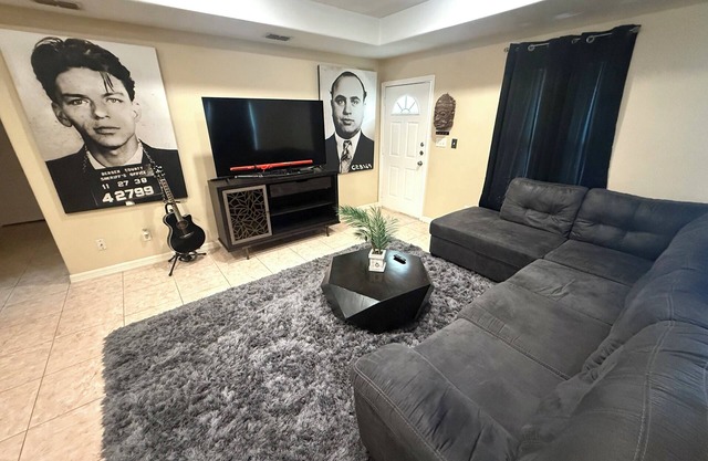 Charming 2-bedroom condo in superb Pharr with AC, WiFi