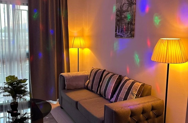 Charming 2-bedroom apartment with WiFi, AC in vibrant Santo Domingo