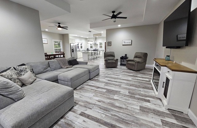 Charming 2-bedroom house in delightful Crossville w/ 127 Yard Sale Access