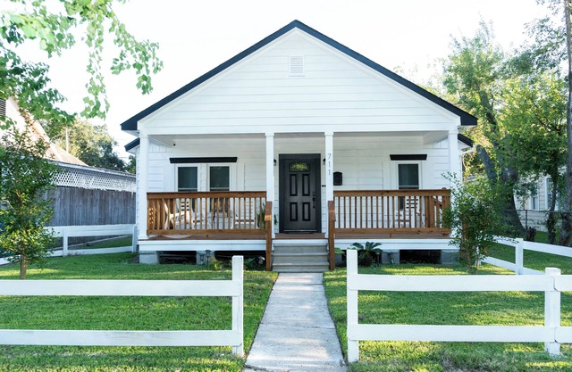 Charming 2-bedroom house located in Texas City