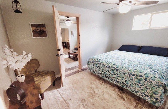 Charming 2-bedroom hotel with indoor fireplace