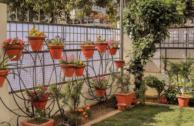 Charming 2-bedroom house with WiFi, AC in Lucknow
