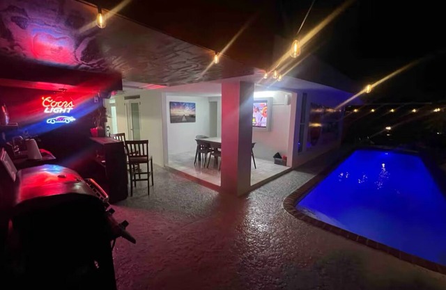 Charming 2-bedroom house 2.5 bathroom in awesome Manatí with AC, private pool