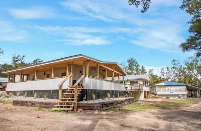 Charming 2-bedroom house with AC, WiFi in Steinhatchee