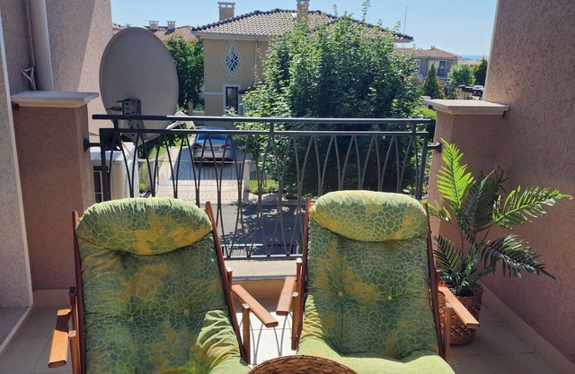 Charming 2-bedroom villa with AC, WiFi in Burgas Area near beaches & airport