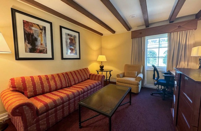 Charming 2-Unit Suites w/ Modern Comfort & Steps to Museums & Local Dining