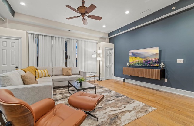 Charming 2BD by Independence Hall | Sleeps 6
