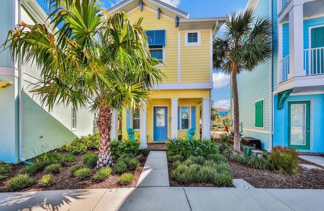 Charming 2BD Cottage near Hotel & Disney