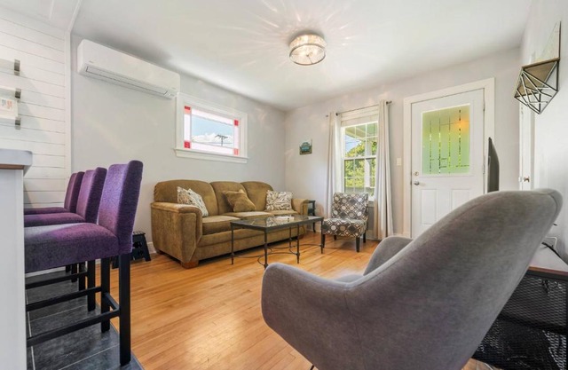 Charming 2BR Bungalow in the Heart of Antigonish