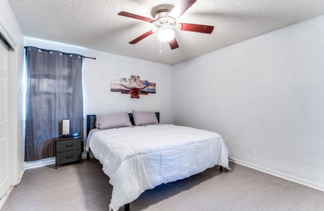 Charming 2BR Duplex | Mins to DT